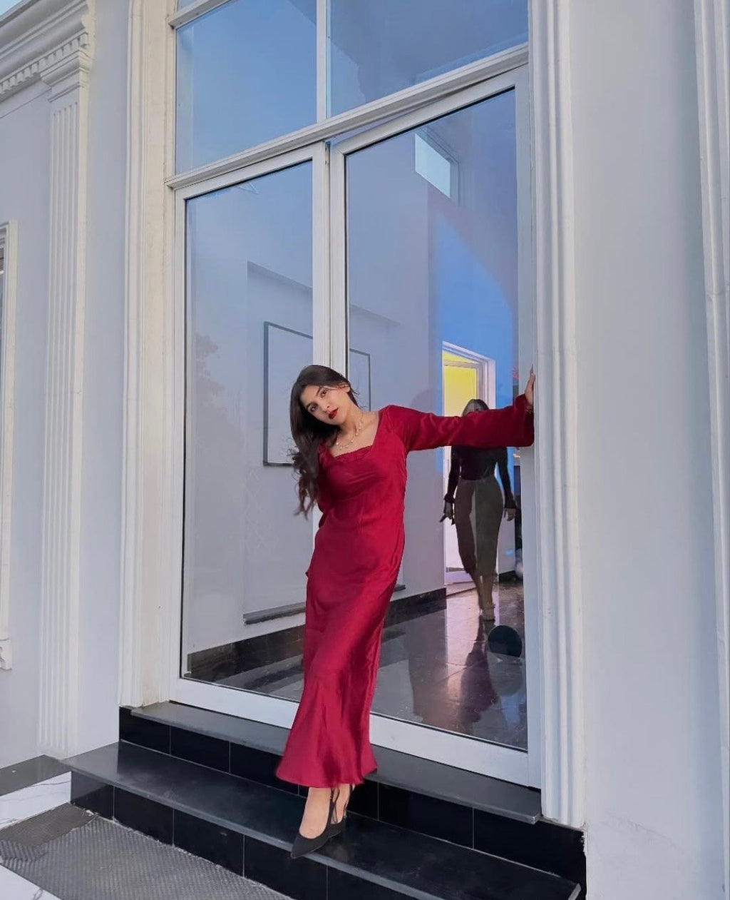 Red Gamine Full-Sleeved Dress