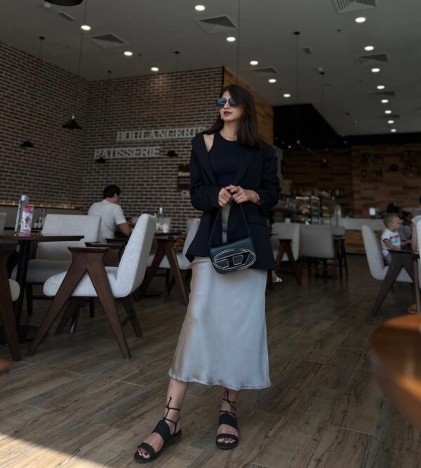 Satin Midi skirt - Image 2
